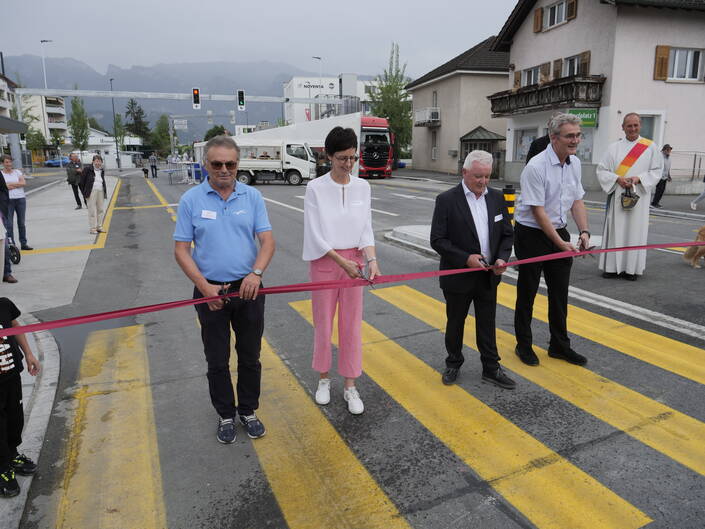 eroeffnung_kantonsstrasse.jpg eroeffnung_kantonsstrasse.jpg